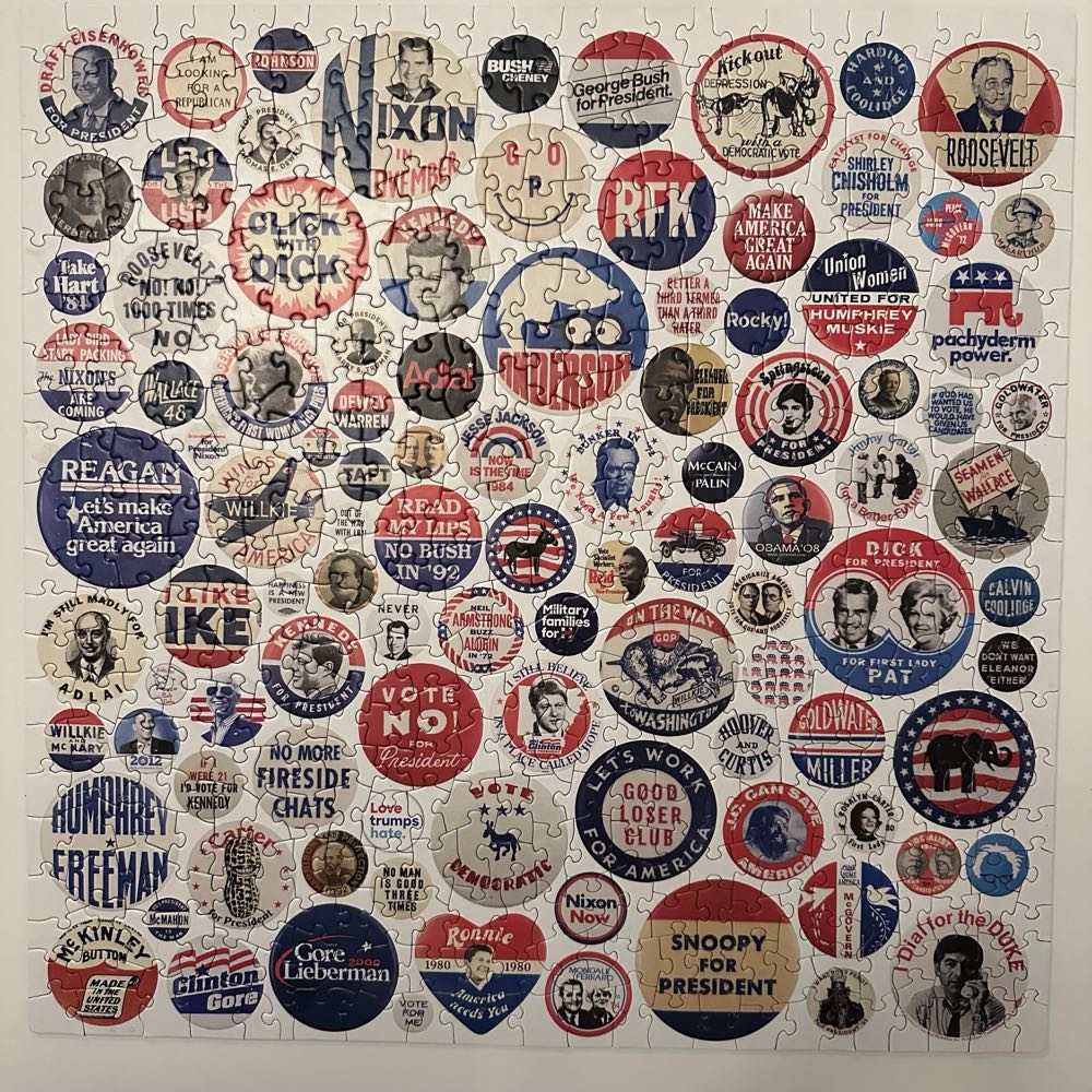 Button Up America (UV) - Galison puzzle collectible [Barcode 9780735366428] - Main Image 3