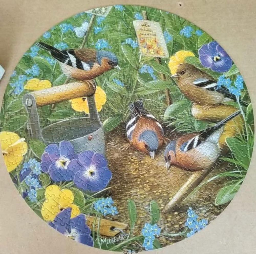 Little Friends - Educa 🇪🇸 puzzle collectible [Barcode 8411349075215] - Main Image 2