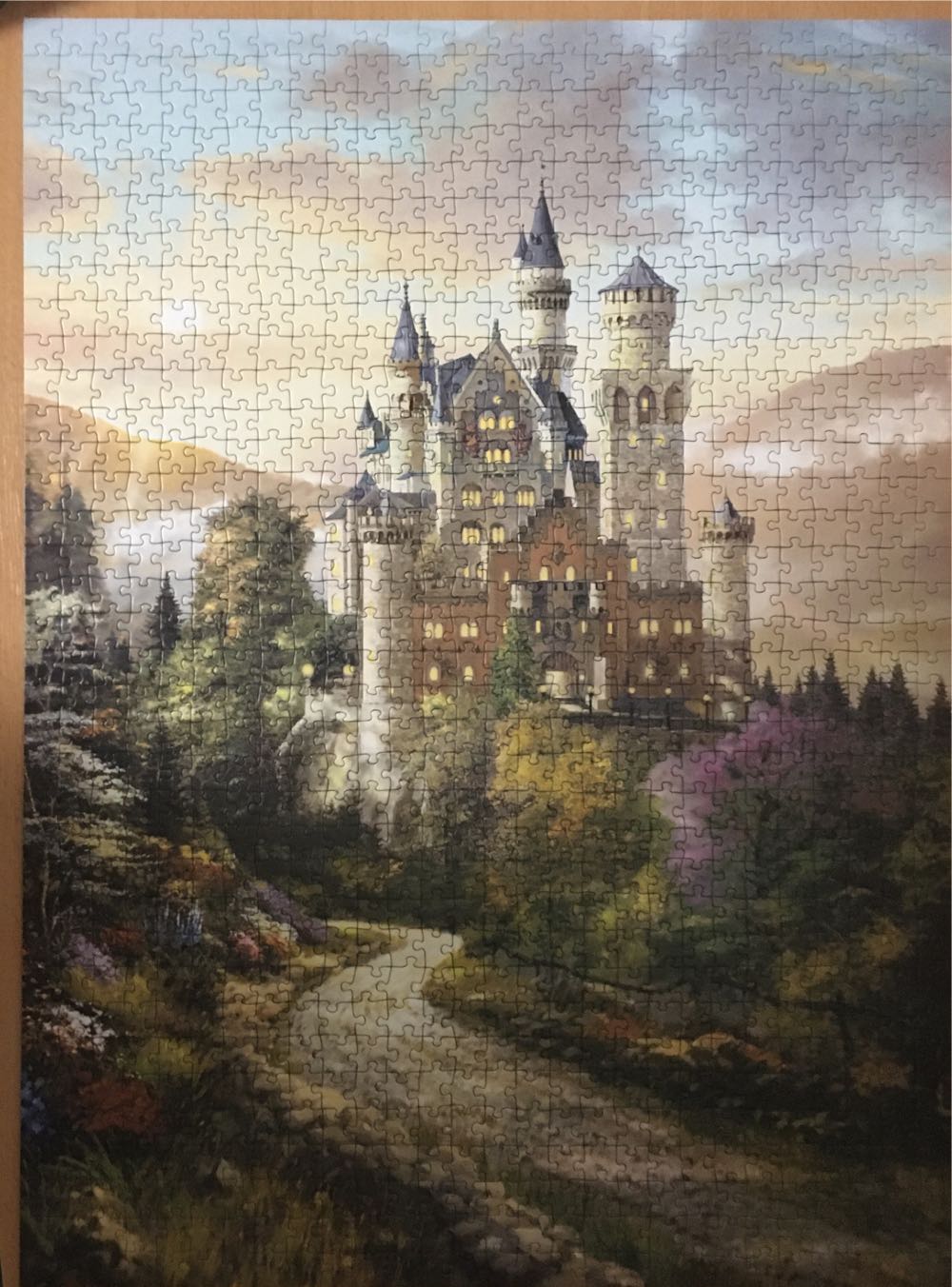 Enchanted Neuschwanstein Castle - Ravensburger puzzle collectible [Barcode 4005556154975] - Main Image 2