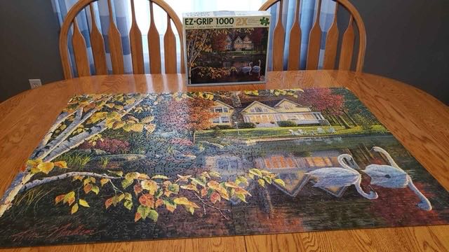 Autumn Reflections - Buffalo puzzle collectible [Barcode 079346116058] - Main Image 3