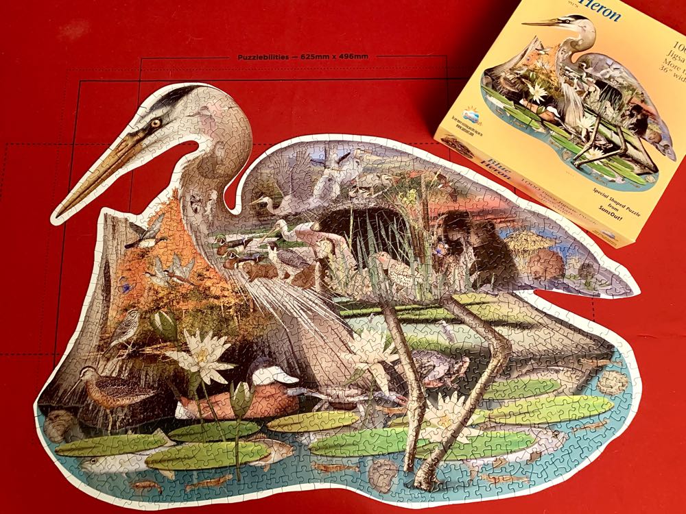 Blue Heron - SunsOut puzzle collectible [Barcode 796780951785] - Main Image 2