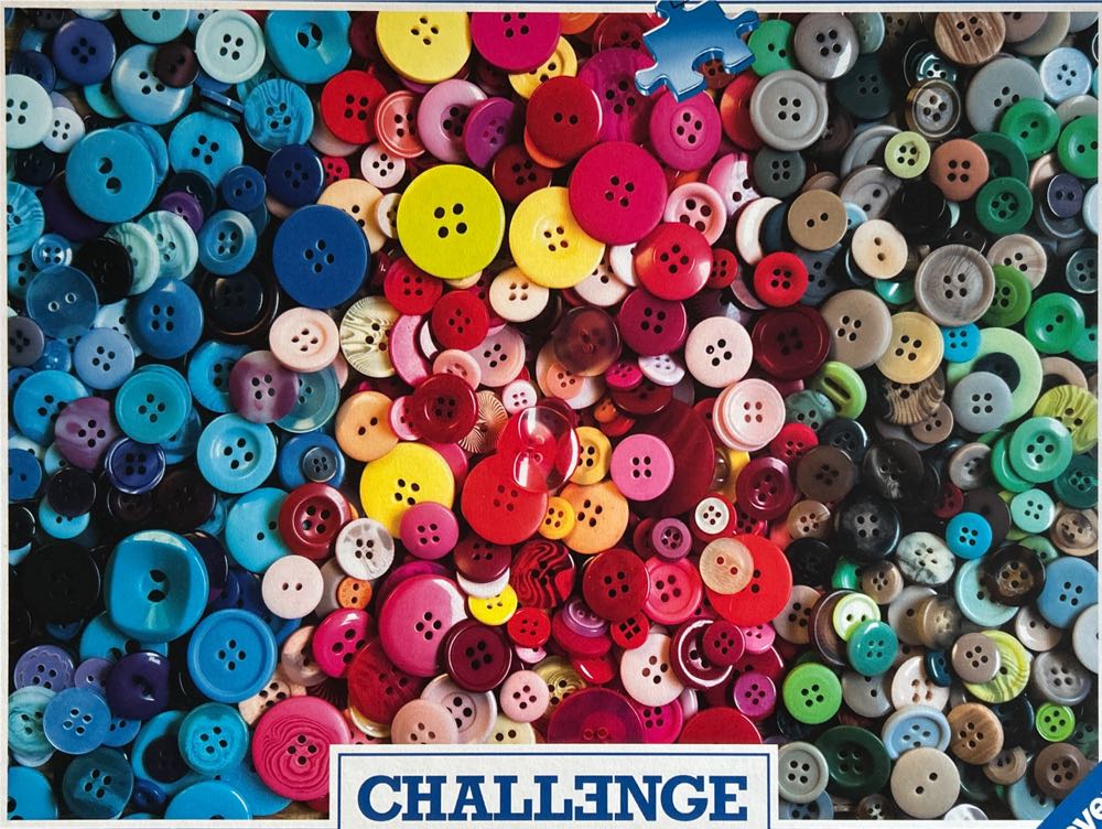 Challenge Buttons - Ravensburger puzzle collectible [Barcode 4005556165636] - Main Image 2