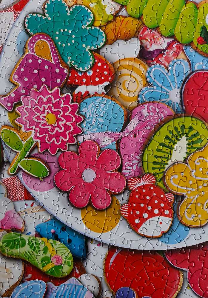 Cookie Party - Eurographics puzzle collectible [Barcode 628136256056] - Main Image 3