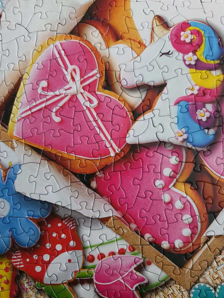 Cookie Party - Eurographics puzzle collectible [Barcode 628136256056] - Main Image 4