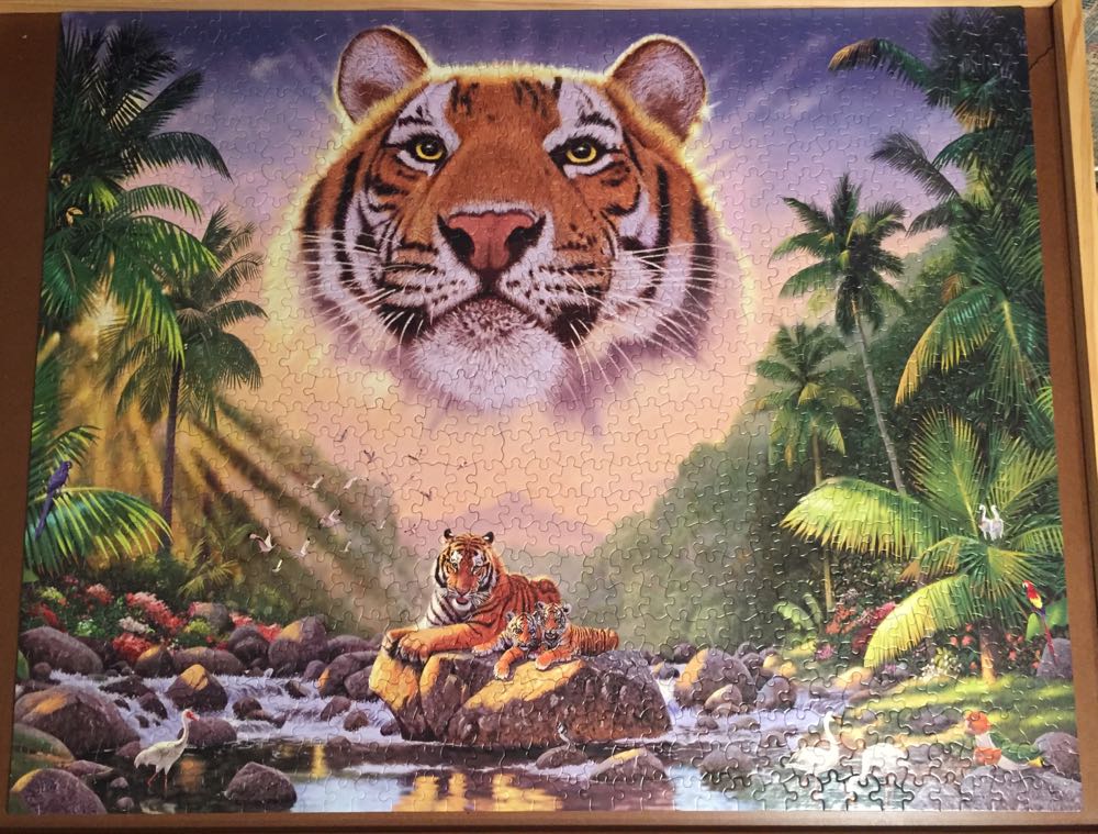 Majestic Tiger - NEW!-Selling  - White Mountain Puzzles puzzle collectible [Barcode 724819249527] - Main Image 2