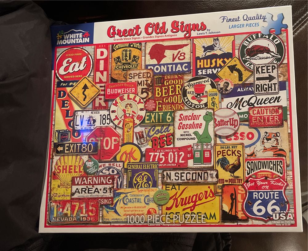 Village Celebrations 4x 500-piece 