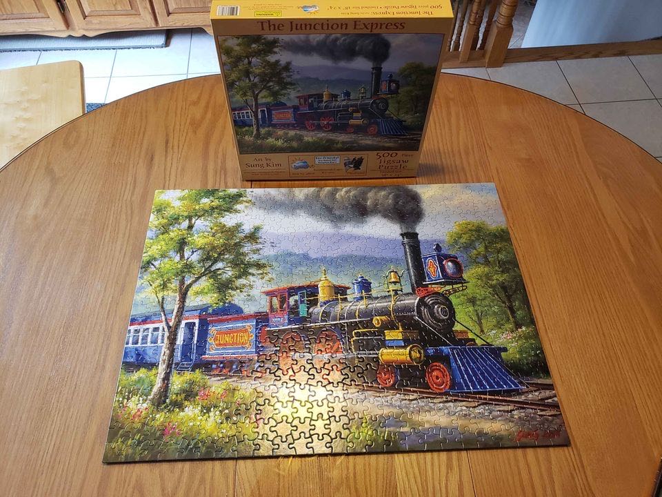 Junction Express Jenn - Suns Out puzzle collectible [Barcode 796780366268] - Main Image 3