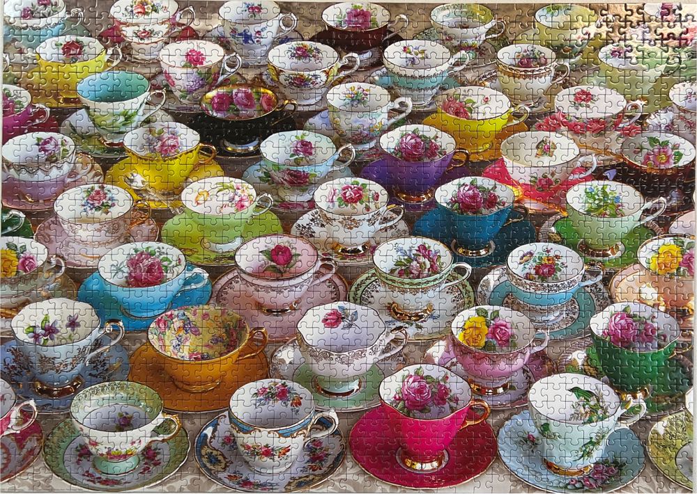 Teacup Collection - EuroGraphics puzzle collectible [Barcode 628136653145] - Main Image 3