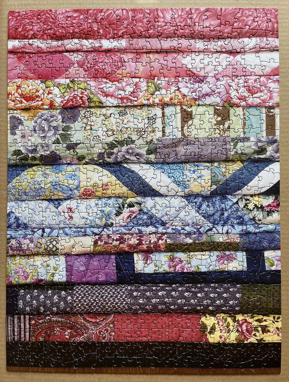 Quilts - From Nannie - Cobble Hill puzzle collectible [Barcode 625012520478] - Main Image 2