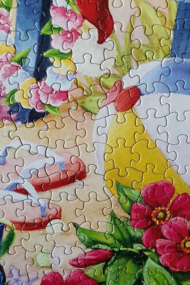 Santa’s Vacation Christmas - Vermont Christmas Company puzzle collectible [Barcode 871241009684] - Main Image 4