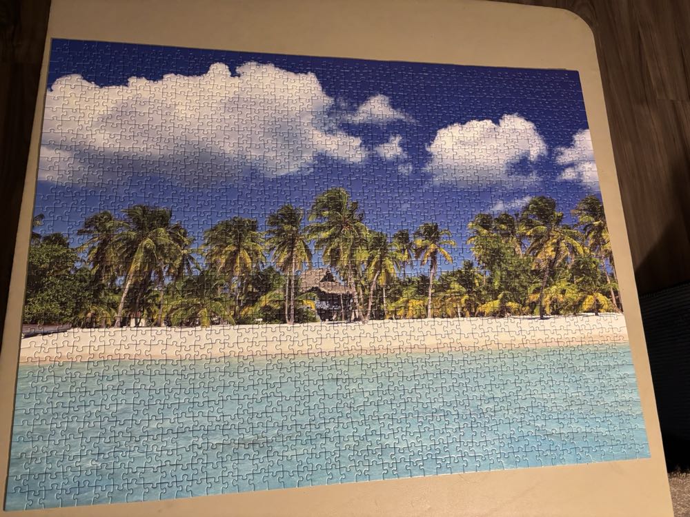 Tropical Seaside - Ravensburger puzzle collectible [Barcode 4005556163809] - Main Image 2