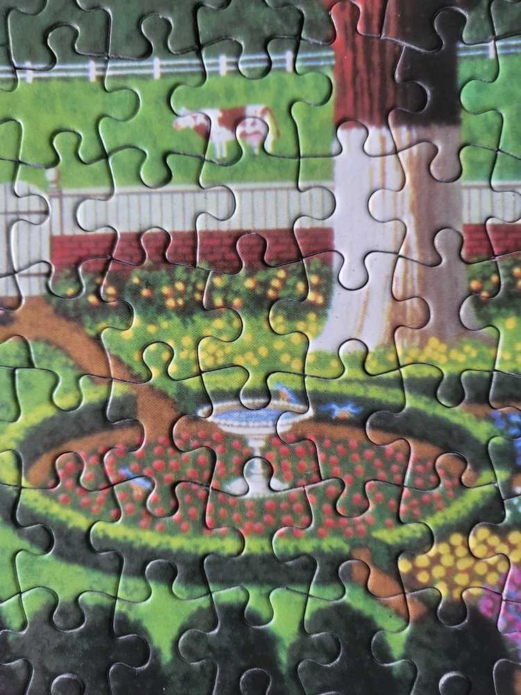 Country Gardens - Milton Bradley puzzle collectible [Barcode 032244046797] - Main Image 4