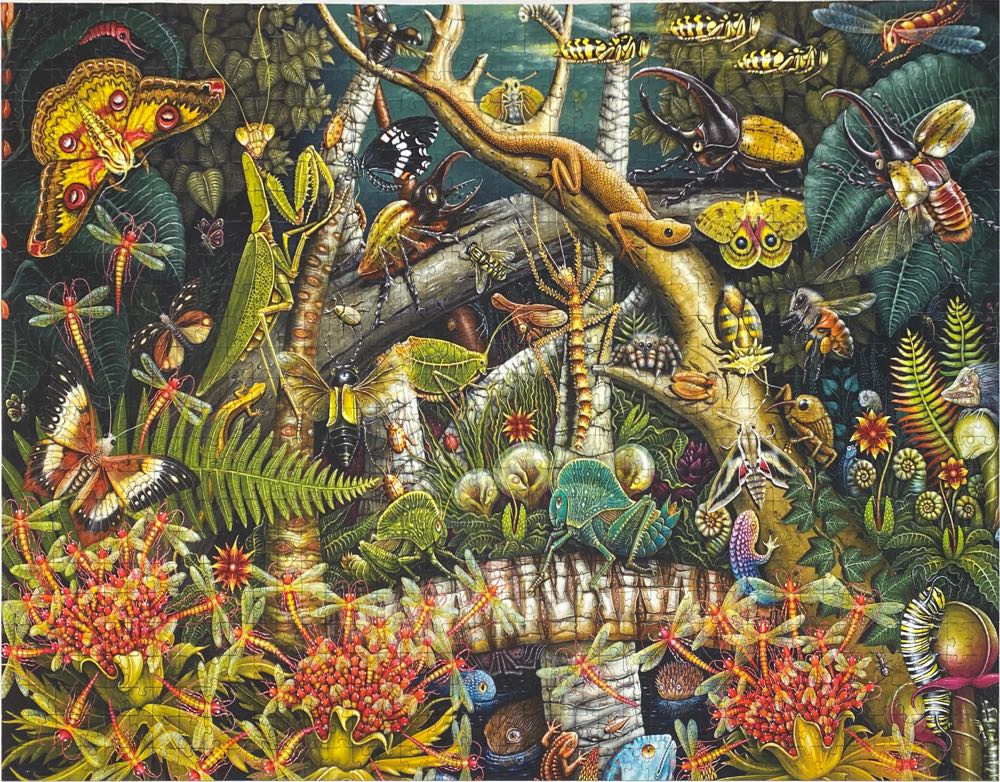 Mantis Mundi - Art & Fable puzzle collectible [Barcode 850006234288] - Main Image 2