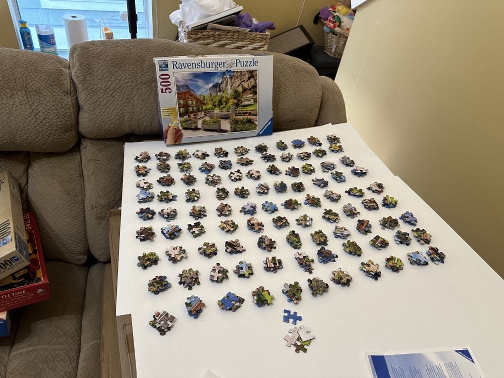 Lauterbrunnen - Ravensburger puzzle collectible [Barcode 4005556137121] - Main Image 3