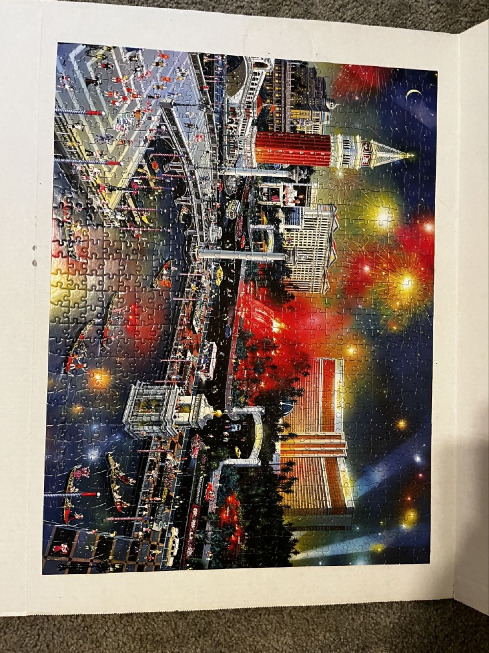 Las Vegas - The Grand View - Buffalo puzzle collectible [Barcode 079346171125] - Main Image 2