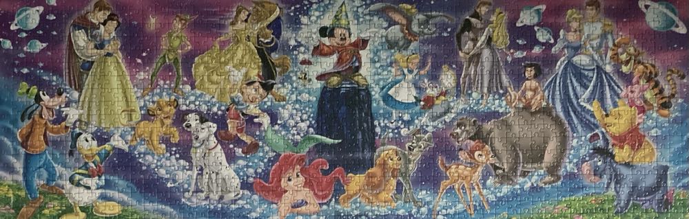 Disney Family Panorama - Clementoni puzzle collectible [Barcode 8005125937837] - Main Image 2