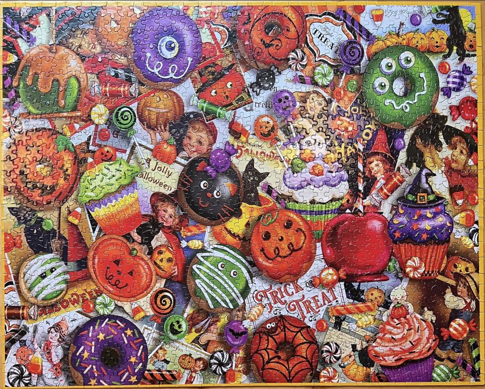 Trick or Treat - White Mountain Puzzles puzzle collectible [Barcode 724819264896] - Main Image 4
