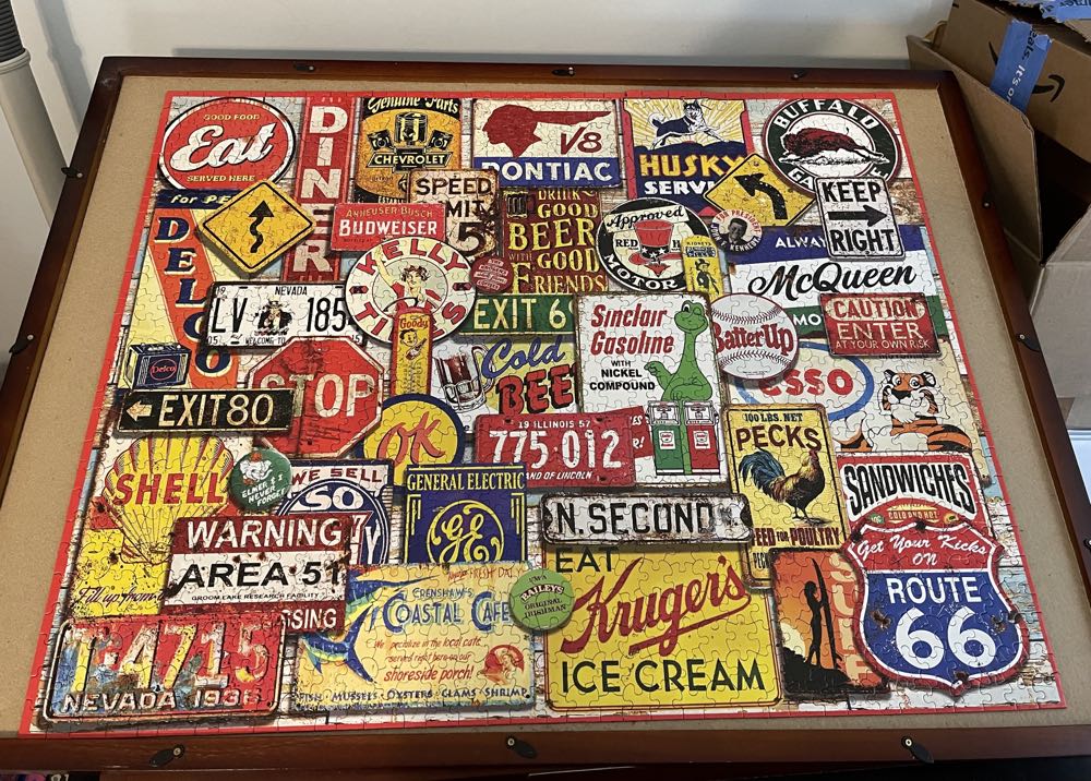 Great Old Signs - White Mountain puzzle collectible [Barcode 724819264841] - Main Image 3