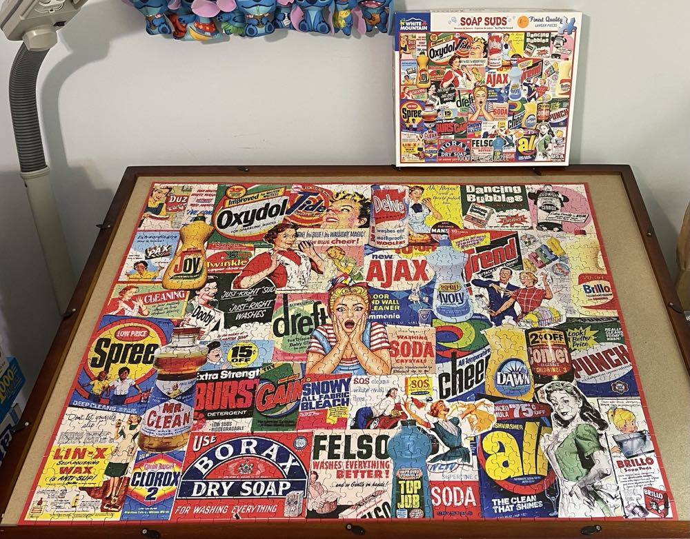 Soap Suds-selling  - White Mountain puzzle collectible [Barcode 724819264834] - Main Image 3