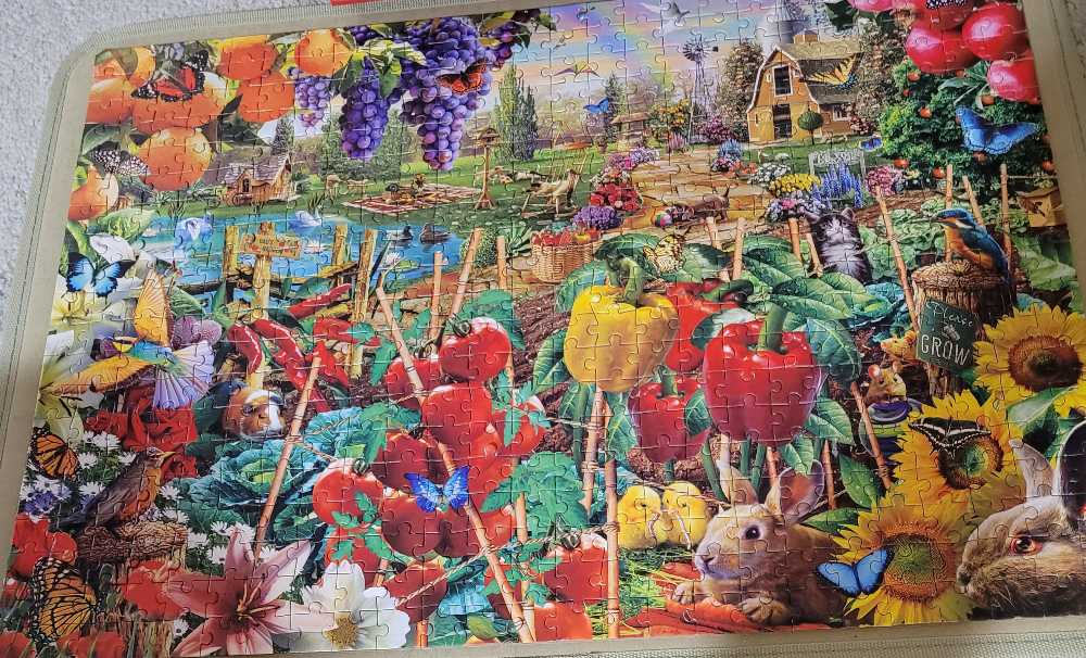 Country Garden - Corner Piece puzzle collectible [Barcode 5052089307537] - Main Image 2