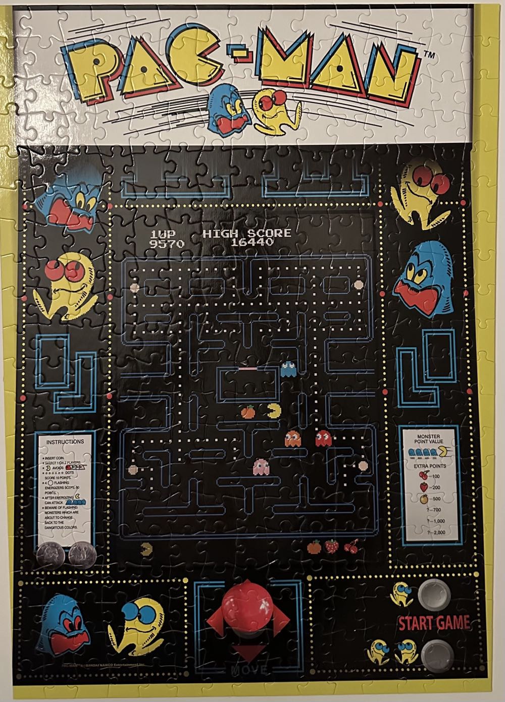 PAC-MAN - Buffalo Games & Puzzles puzzle collectible [Barcode 079346027729] - Main Image 2