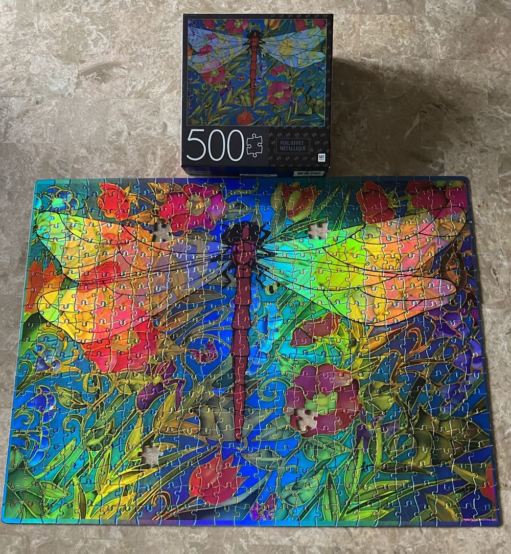 Red Dragonfly - Milton Bradley puzzle collectible [Barcode 778988301494] - Main Image 2
