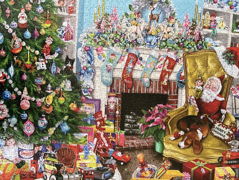 Y-Christmas Toys - White Mountain puzzle collectible [Barcode 724819264193] - Main Image 2