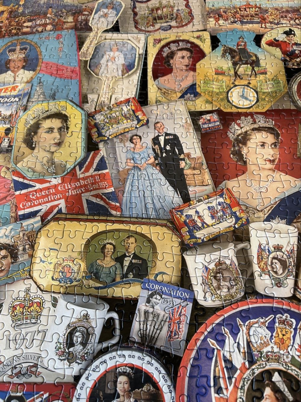 The Queen’s Diamond Jubilee - Gibsons 🇬🇧 puzzle collectible [Barcode 5012269070316] - Main Image 4
