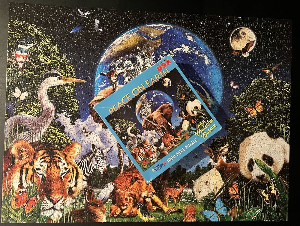 ZZ - Peace On Earth (TRADED) - White Mountain puzzle collectible [Barcode 724819251124] - Main Image 4