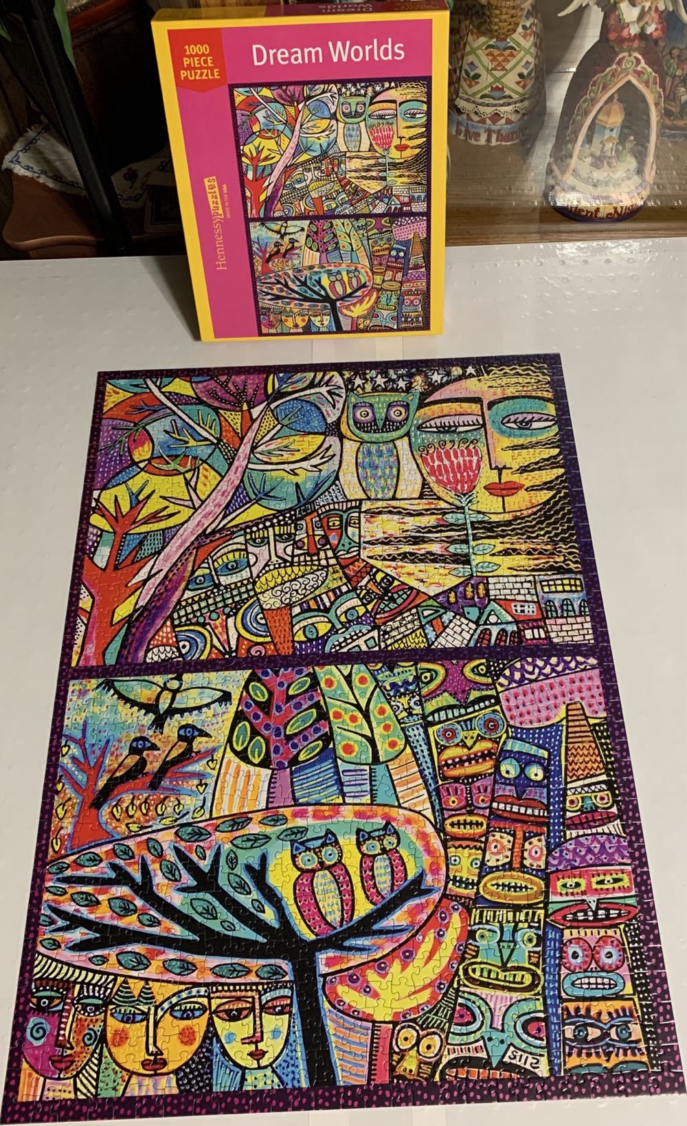 Dream Worlds Piece Jigsaw - Hennessy puzzle collectible [Barcode 706259500062] - Main Image 2