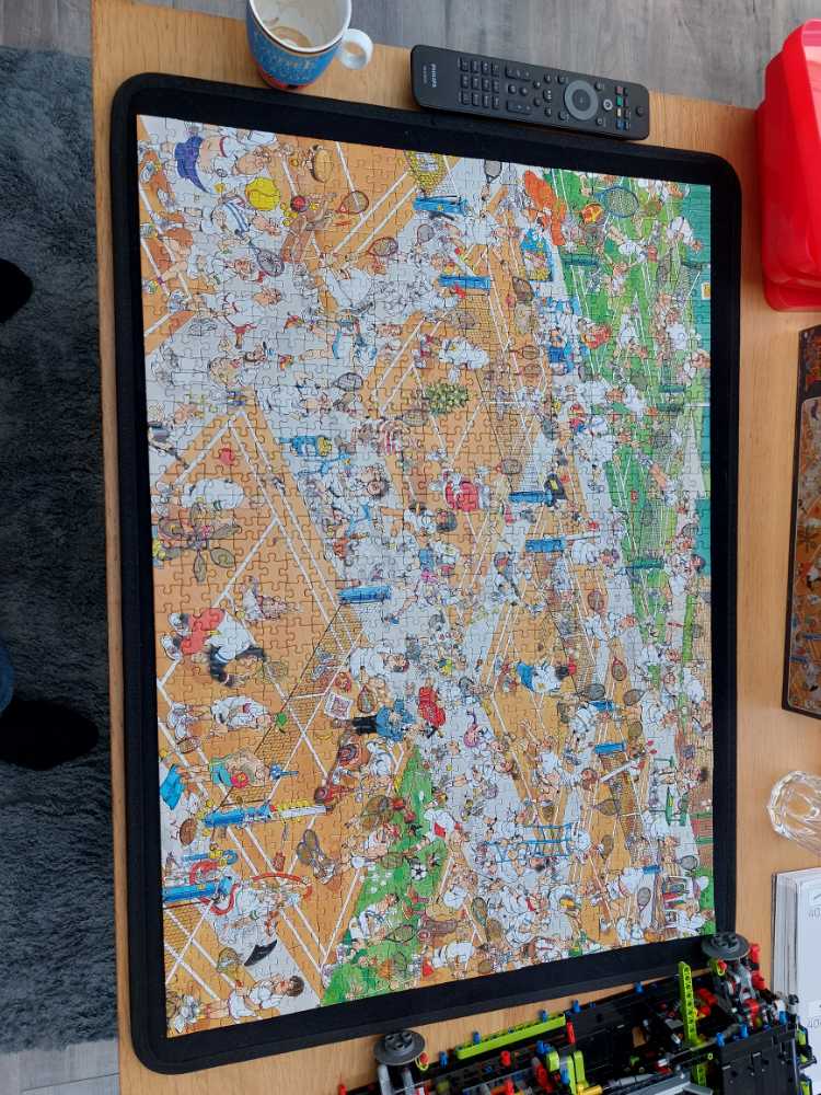 The tennis court - Jumbo 1000 puzzle collectible [Barcode 8710126170762] - Main Image 2