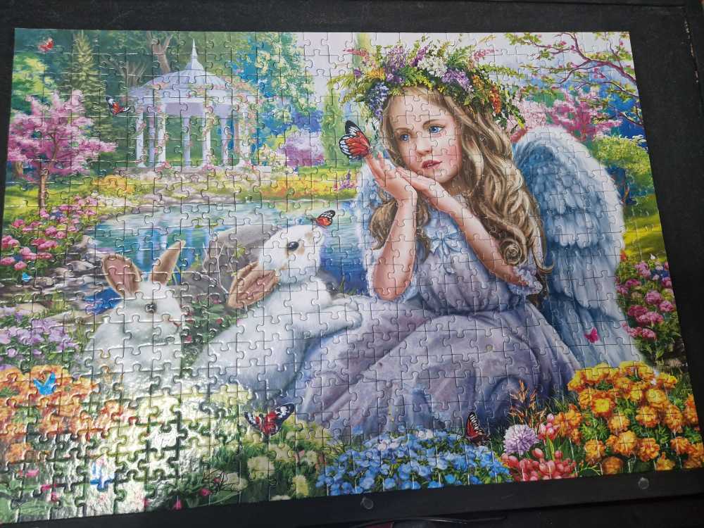 Butterfly Kisses - Corner Piece puzzle collectible [Barcode 5052089308169] - Main Image 2