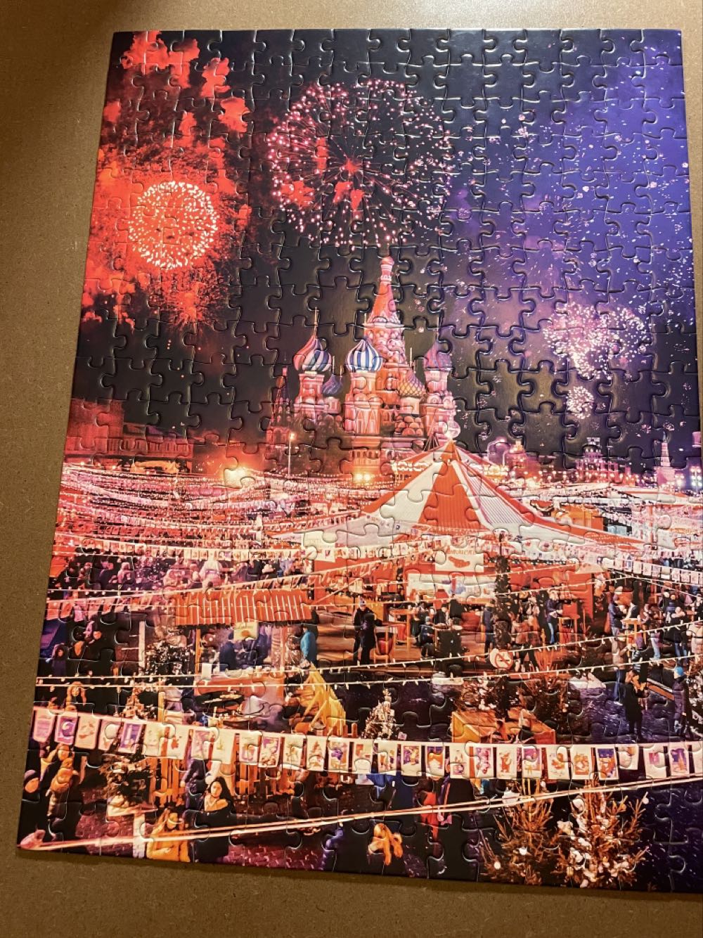 Blanc Moscow Fireworks 300 Piece Jigsaw Puzzle - Blanc puzzle collectible [Barcode 079346530205] - Main Image 2