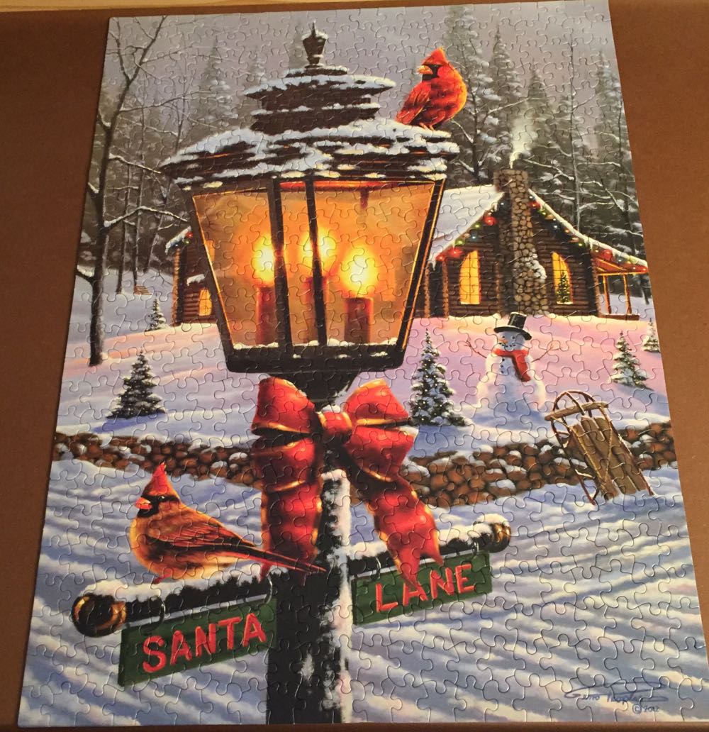 Christmas Perch - White Mountain puzzle collectible [Barcode 724819256693] - Main Image 4