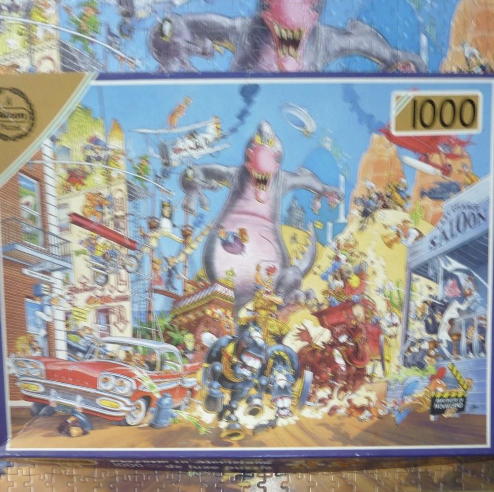 Mayhem In Movieland 🟦 - Falcon de luxe puzzle collectible [Barcode 5011145035593] - Main Image 4