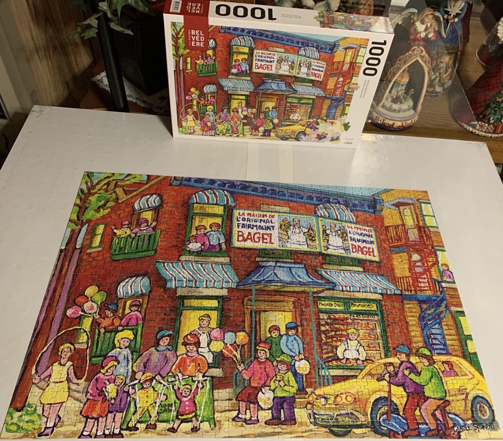 Summer Fun In The Street - Trefl puzzle collectible [Barcode 061152670275] - Main Image 2