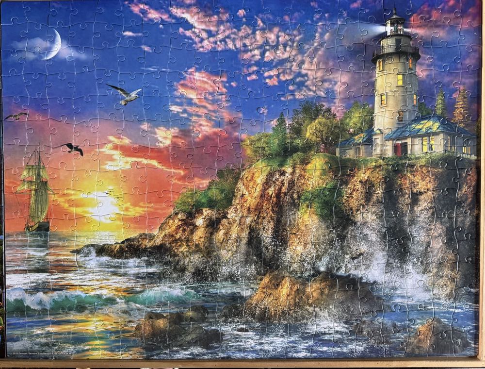 Ocean Sunset Lighthouse - Traded #135 - Milton Bradley puzzle collectible [Barcode 778988300213] - Main Image 2