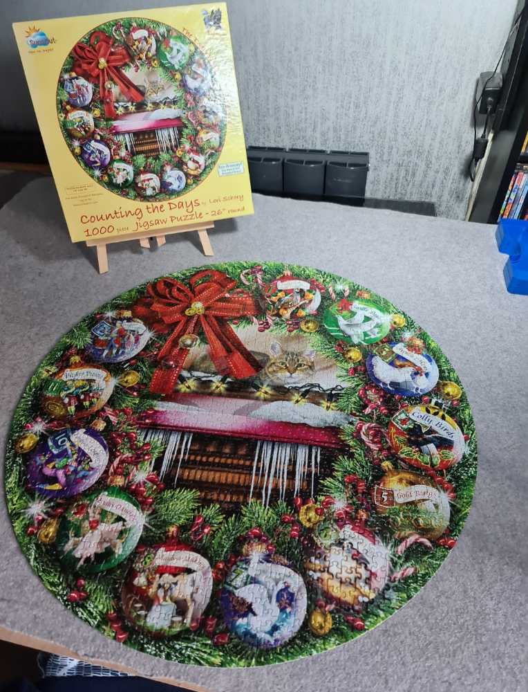 Counting The Days - SunsOut 🇺🇸 puzzle collectible [Barcode 796780349858] - Main Image 2