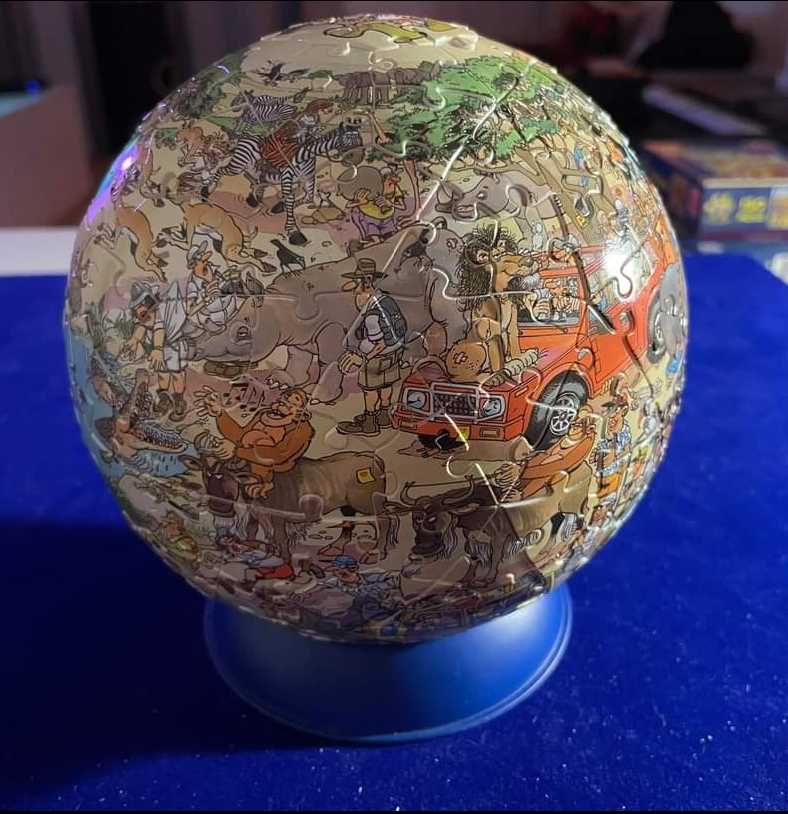 Jan van Haasteren. Safari Puzzelbal - Jumbo puzzle collectible - Main Image 4