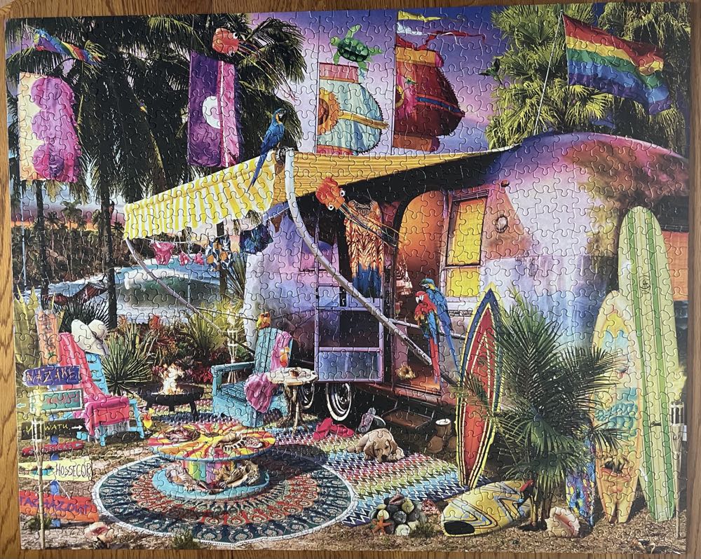 Beach Camper - White Mountain 🇺🇸 puzzle collectible [Barcode 724819264964] - Main Image 2