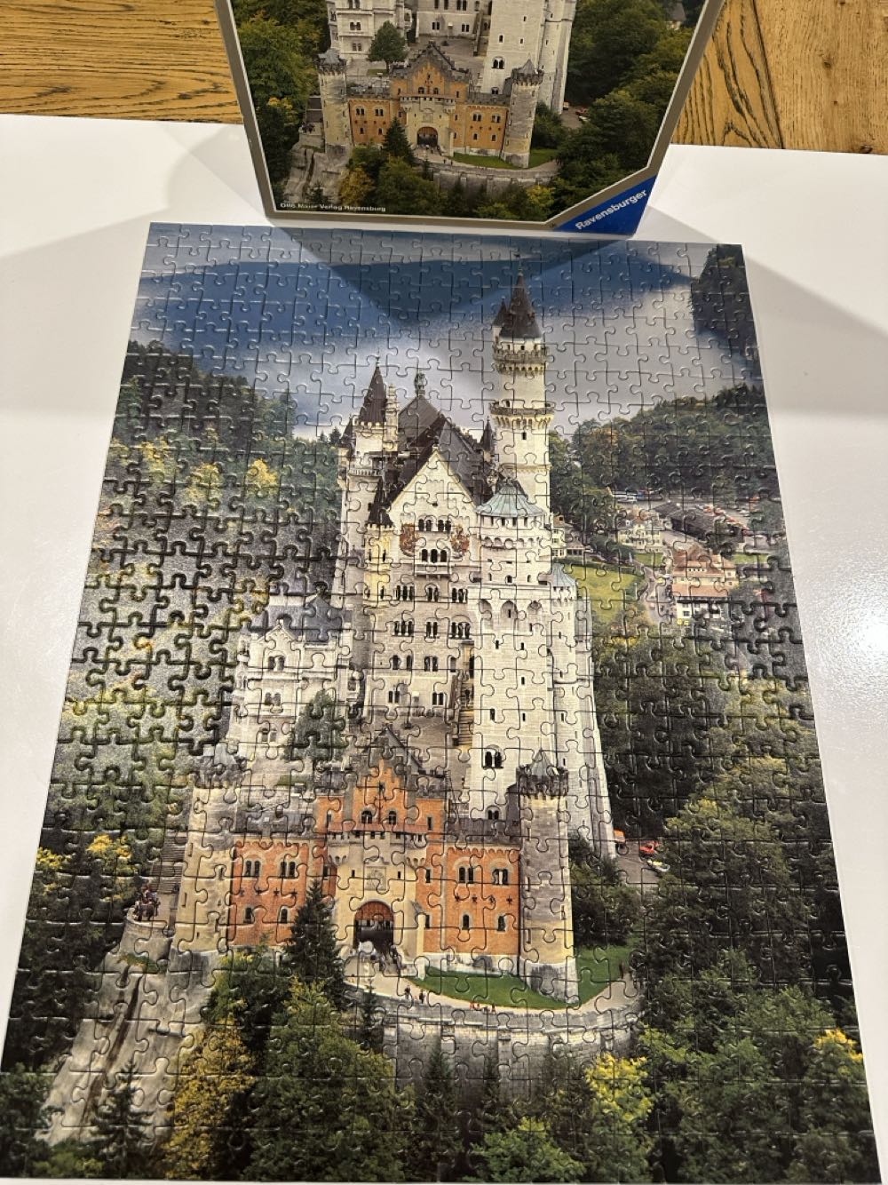 Neuschwanstein Castle - Ravensburger puzzle collectible [Barcode 4005556141388] - Main Image 2