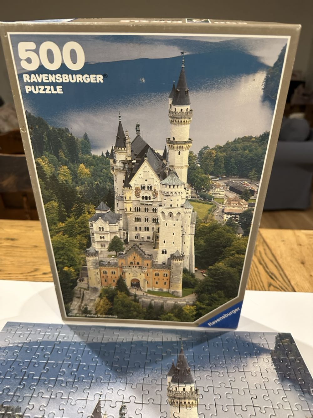Neuschwanstein Castle - Ravensburger puzzle collectible [Barcode 4005556141388] - Main Image 3