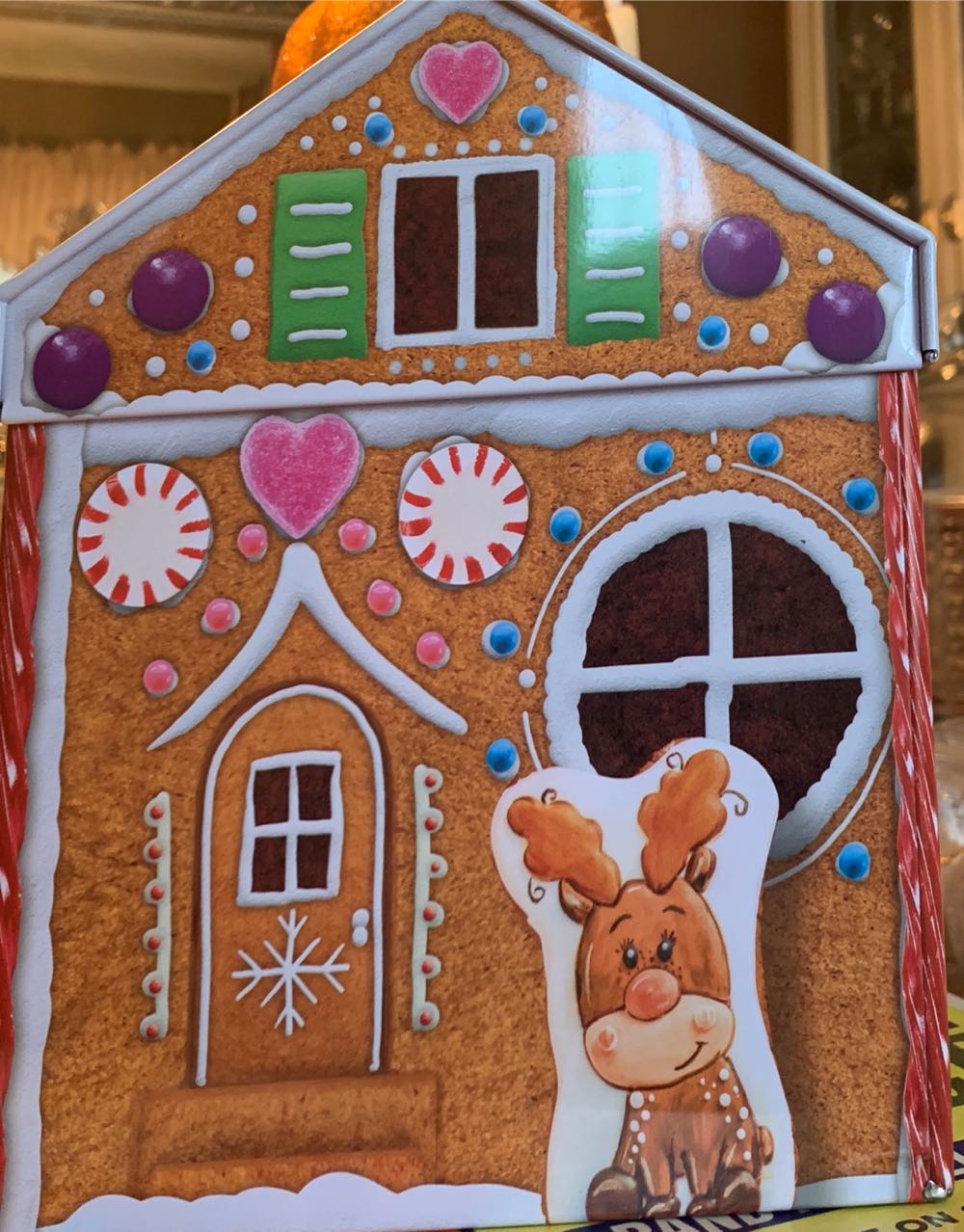 Gingerbread House - Eurographics puzzle collectible [Barcode 628136656610] - Main Image 2