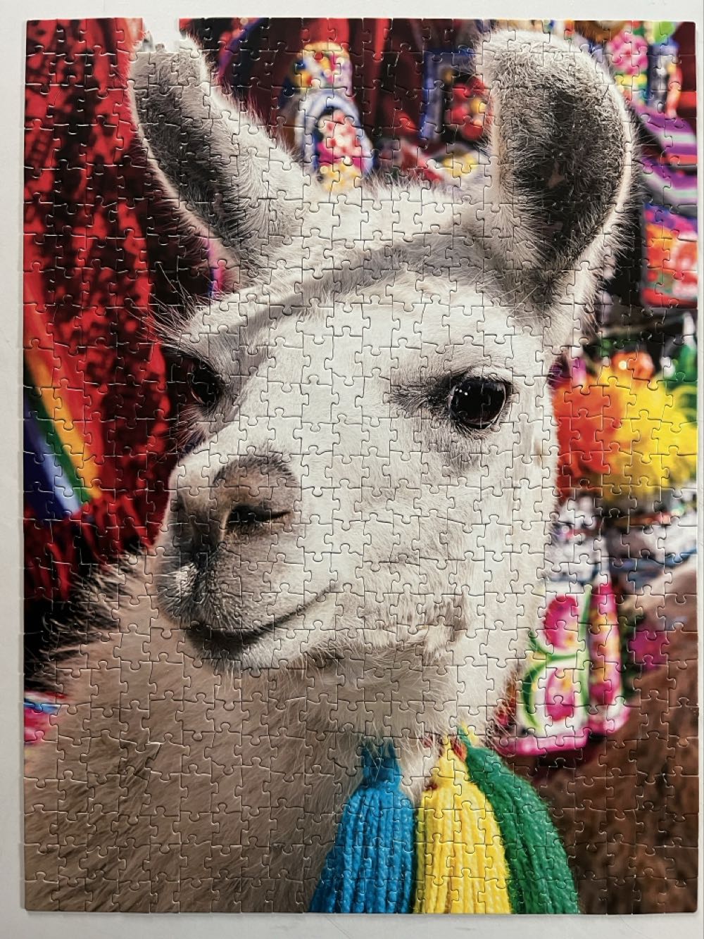 Llama Llove 550-piece Puzzle - Hallmark puzzle collectible [Barcode 763795685943] - Main Image 2