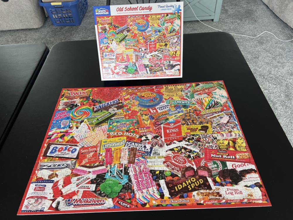 Old School Candy - White Mountain puzzle collectible [Barcode 724819264124] - Main Image 2