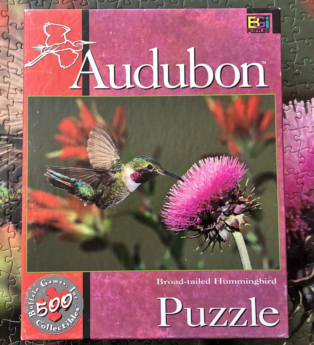 Broad-tailed Hummingbird - Buffalo puzzle collectible [Barcode 079346003815] - Main Image 2