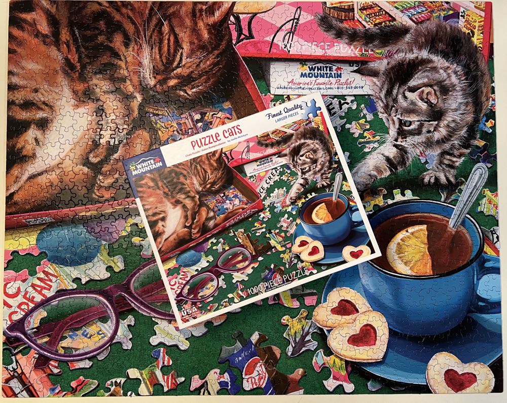 Puzzle Cats - White Mountain Puzzles puzzle collectible [Barcode 724819264728] - Main Image 4