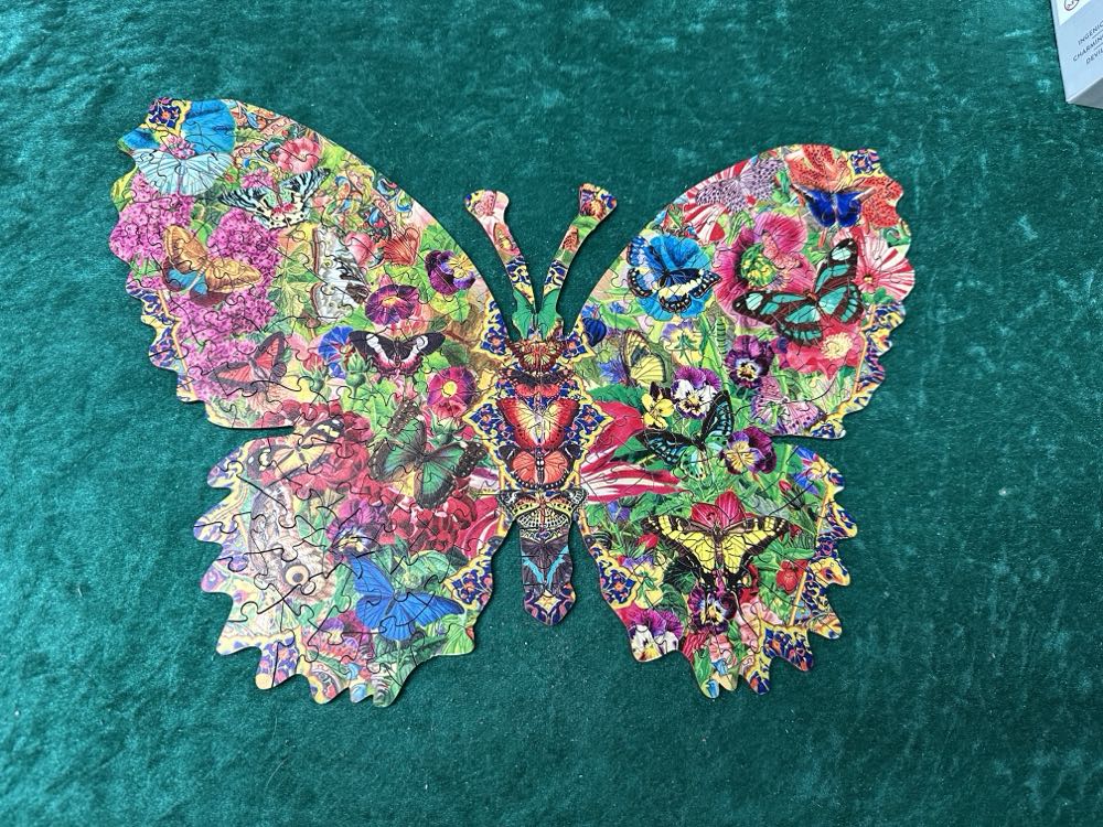 Butterfly Kaleidoscope - Wentworth Wooden Puzzles 🇬🇧 puzzle collectible [Barcode 6050265307462] - Main Image 3