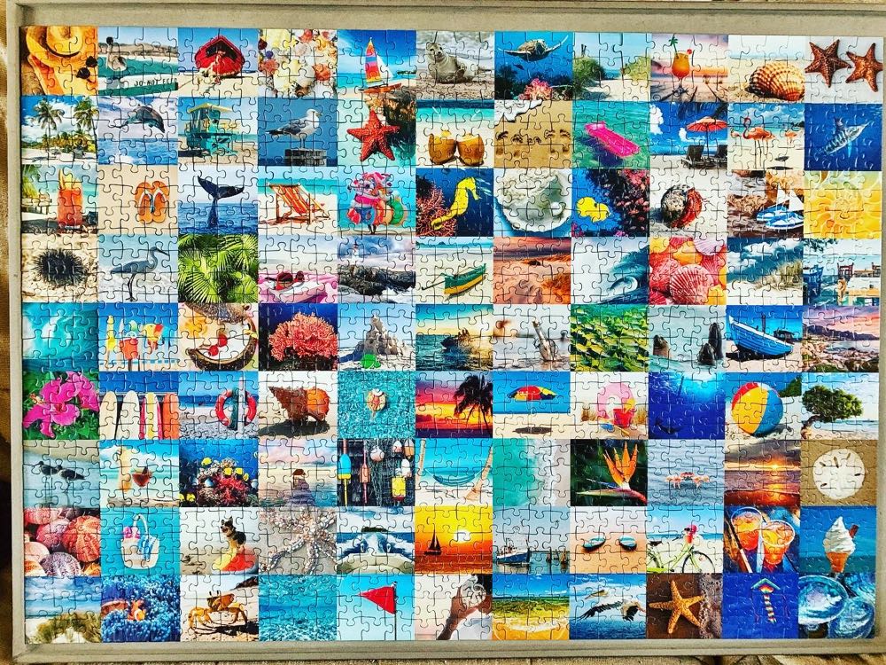 99 Seaside Moments - Ravensburger puzzle collectible [Barcode 4005556801725] - Main Image 2