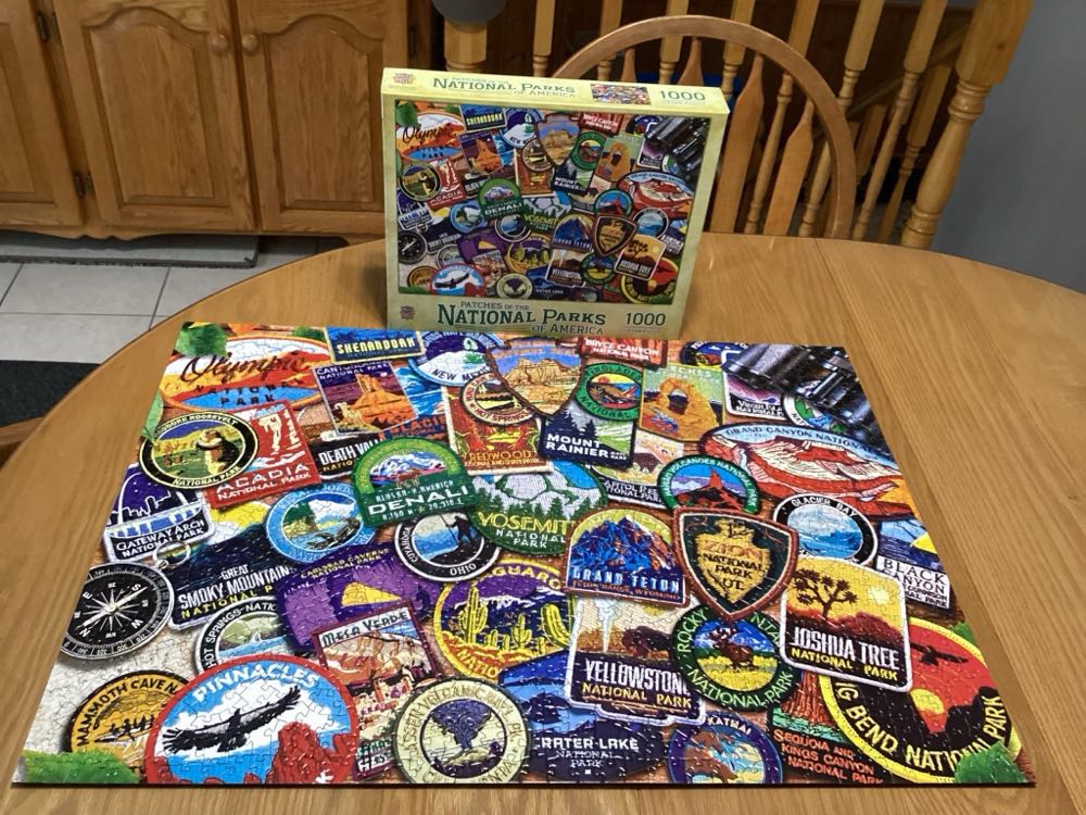 Master Pieces—Patches Of The National Parks - MasterPieces puzzle collectible [Barcode 705988721847] - Main Image 3